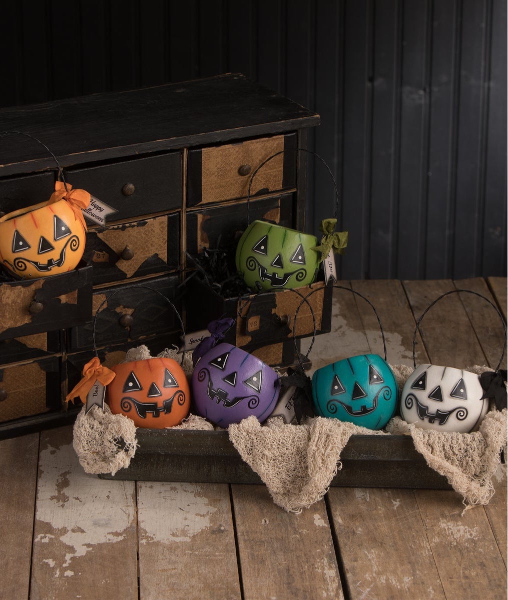 Small Green Pumpkin Bucket